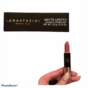 NWT Anastasia Beverly Hills Soft Pink Lipstick